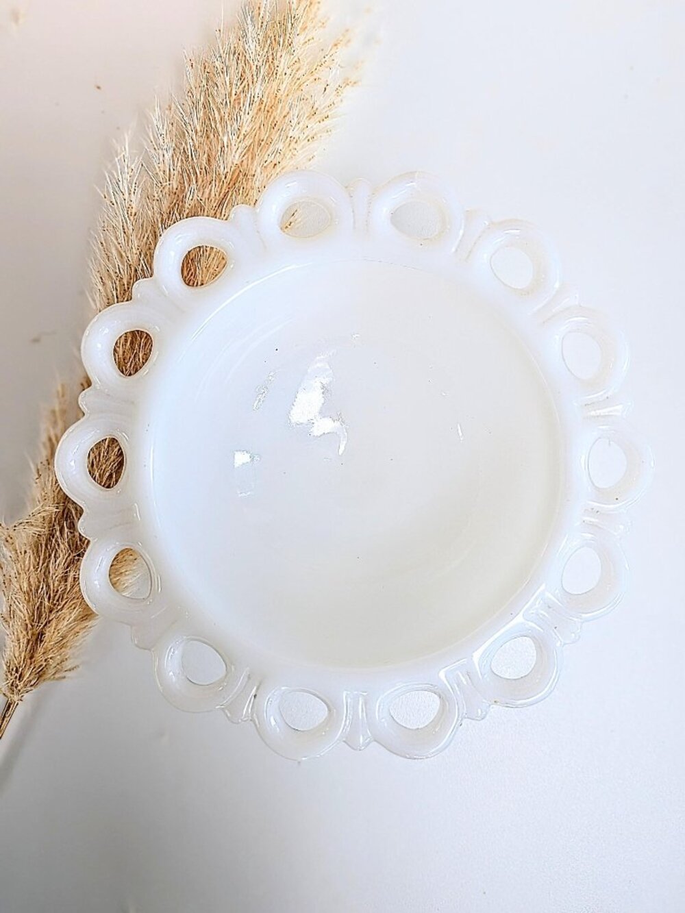 3/$65✨Vintage Ornate Pedestal Milk Glass Candy Dish | Retro Compote Bowl